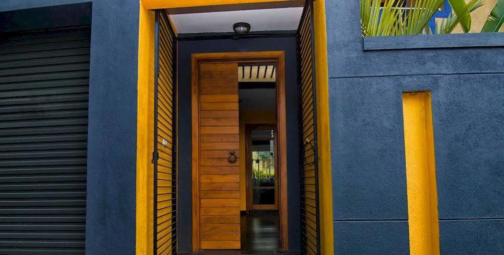Oyo 437 Amali Residence ニュージゴダ エクステリア 写真